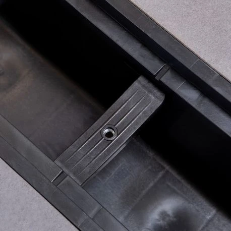 Système De Blocage Des Grilles De Caniveaux Pour Caniveau Standard 130 1 Système De Blocage Des Grilles De Caniveaux Pour Caniveau Standard 130